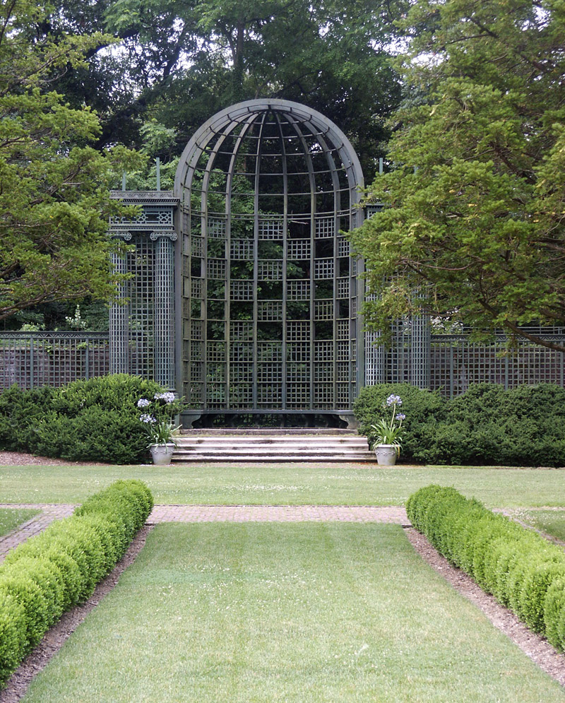 Nassau County Sculpture Garden, Roslyn Harbor