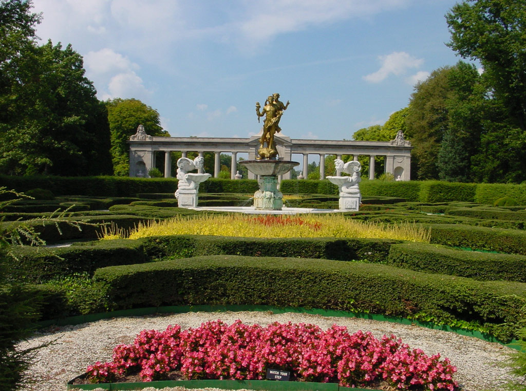 Nemours Mansion & Gardens
