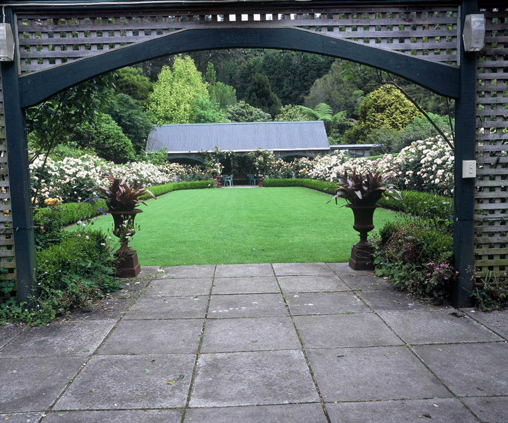 Ngamamaku rose garden