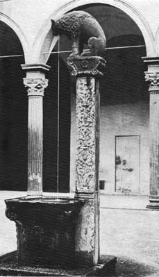 Ornament bolonga lion fountain p