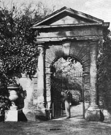 Ornament chiswik house gate p