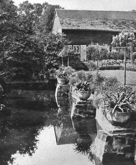 Ornament crowhurst moat garden p