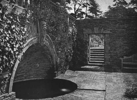 Ornament hestercombe dipping pool p