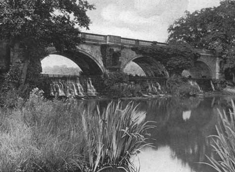 Ornament kedleston bridge weir p