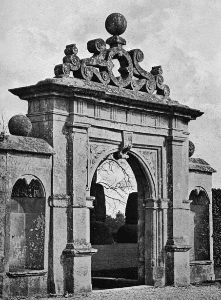 Ornament keevil manor archway p
