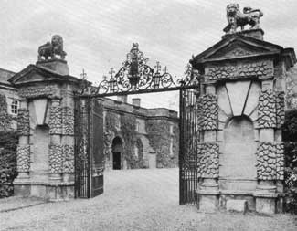 Ornament kirkleatham hall iron gates p