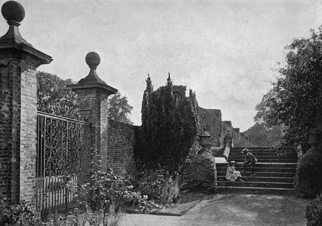 Ornament penhurst place garen gates l