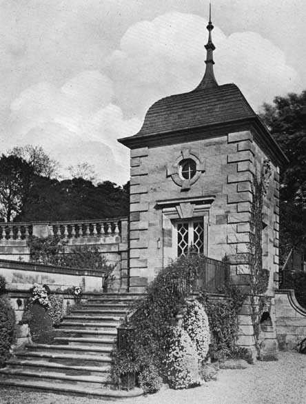 Ornament pollok garden house p