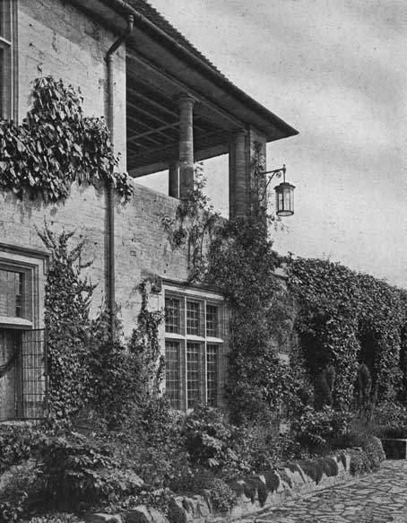 Ornament rotherfield hall loggia p