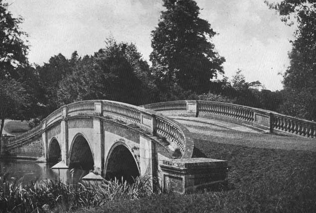Ornament stoke park balustrade bridge l