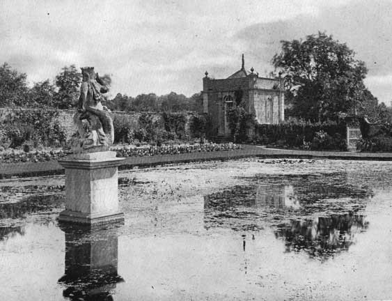 Ornament westbury court water garden l