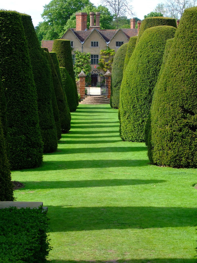 Packwood House Garden Simon Harrison