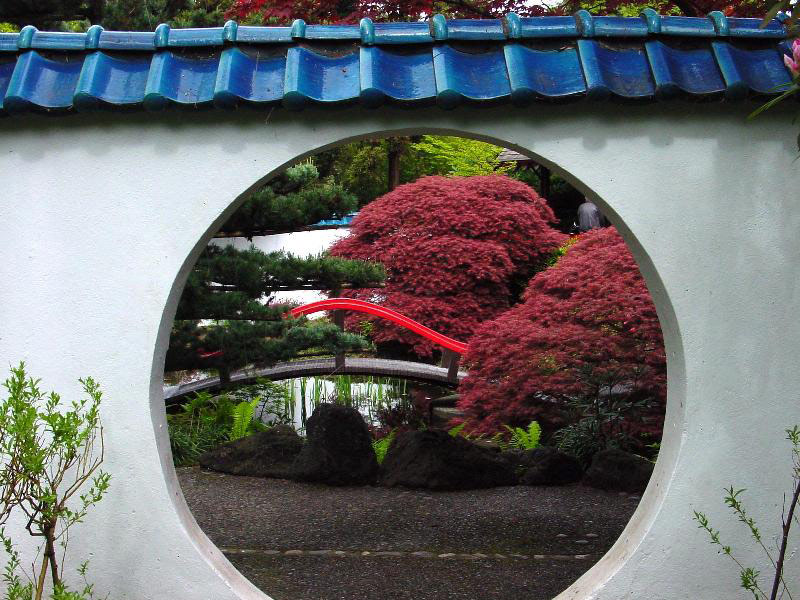 Moon Gate, Park & Tilford Gardens
