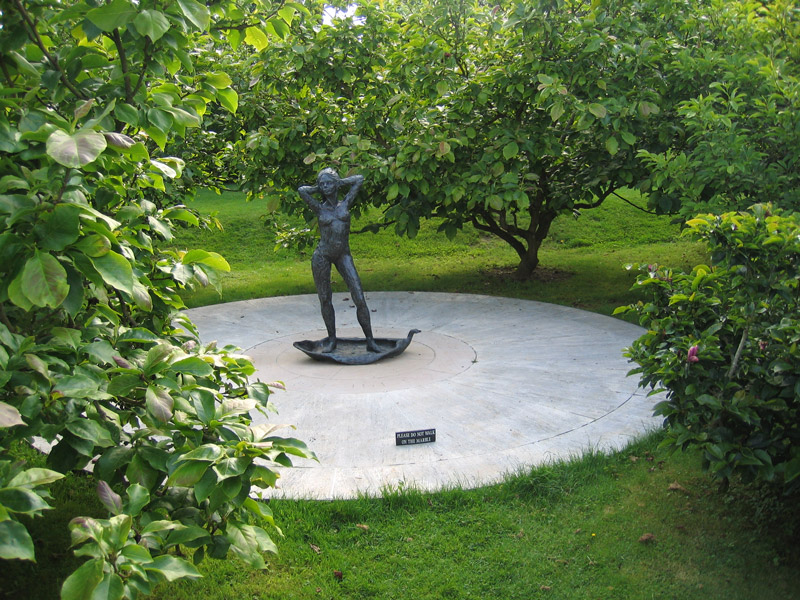 Statue at Penshurst Place