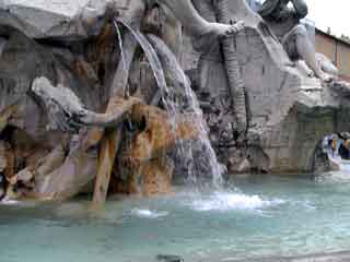 Piazza navona fountain