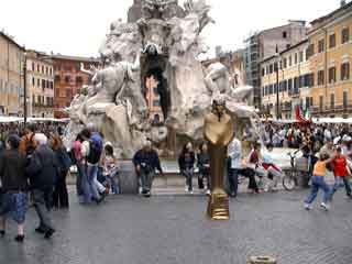 Piazza navona fountain2