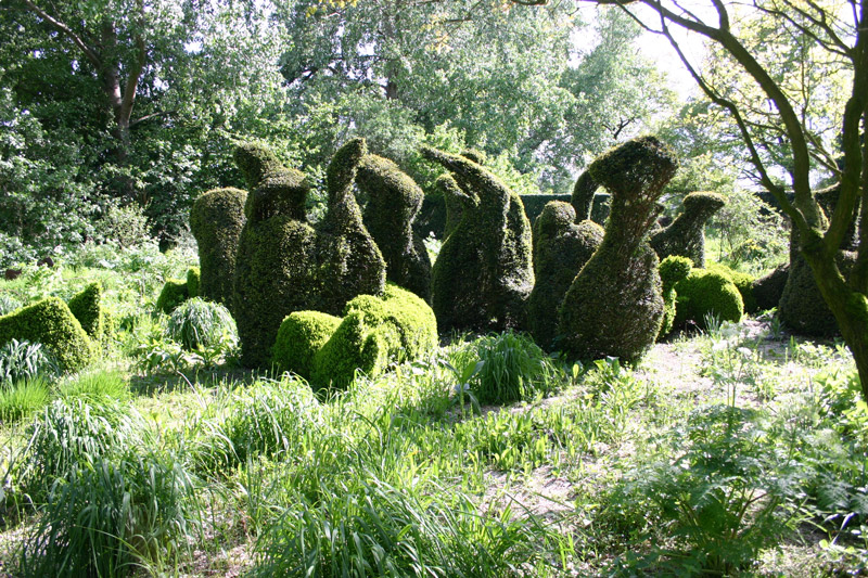 Topiary, Priona Tuinen
