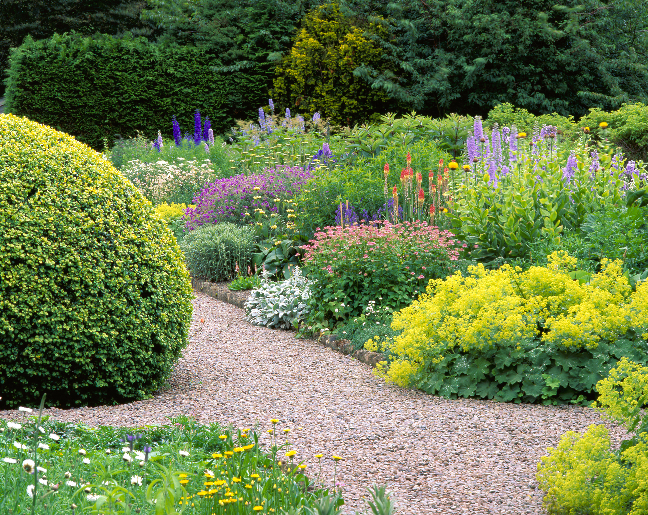Priorwood Garden and Dried Flower Shop NTS