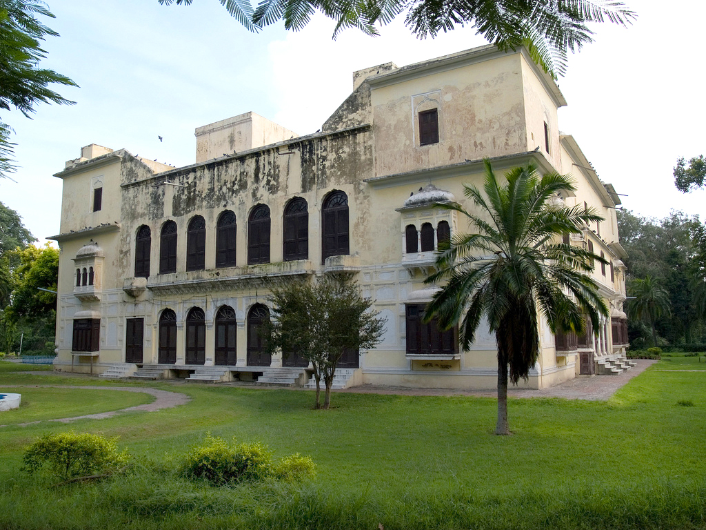 Ram Bagh Garden, Amritsar Rich