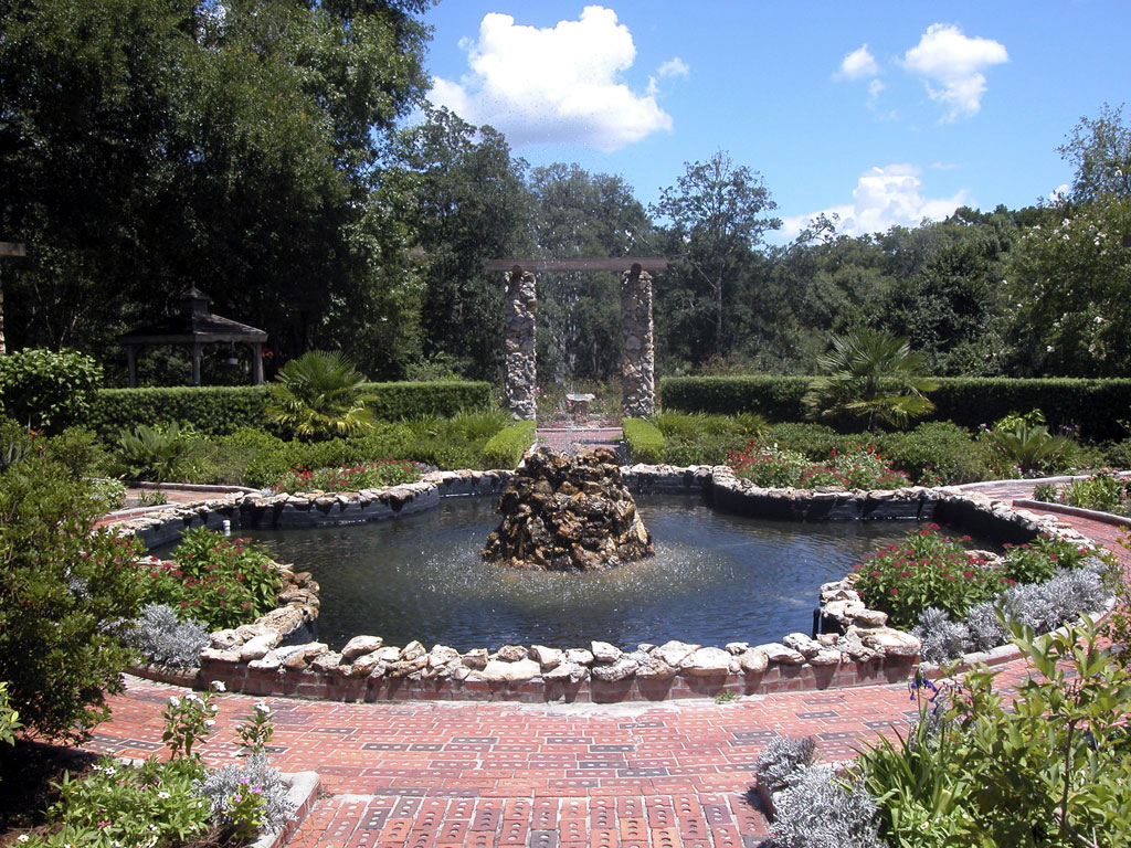 Ravine gardens fountain