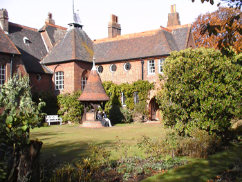 Red House William Morris Garden