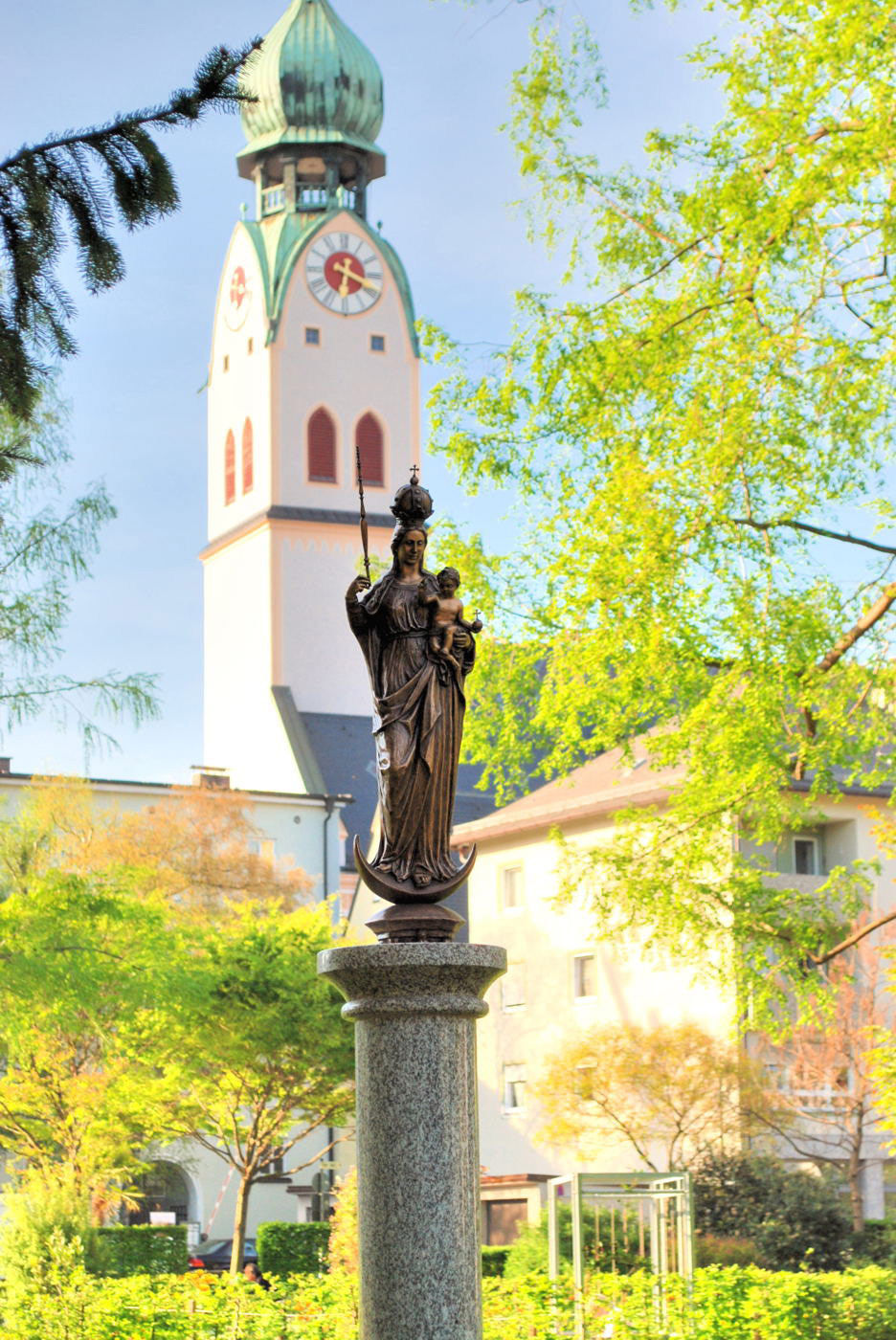 Statue, Riedergarten