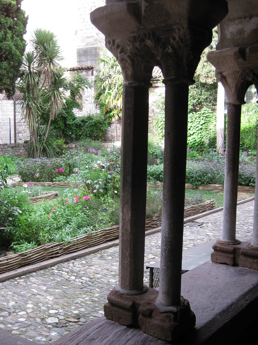 Saint-Salvi Cloister, Albi