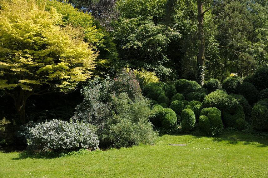 Saling Hall Garden, Summer