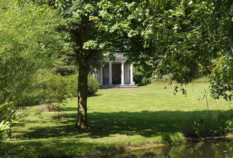 Temple of Pisces, Saling Hall Garden