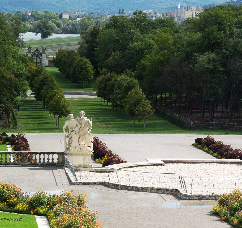 Schlosshof, Vienna Er.We