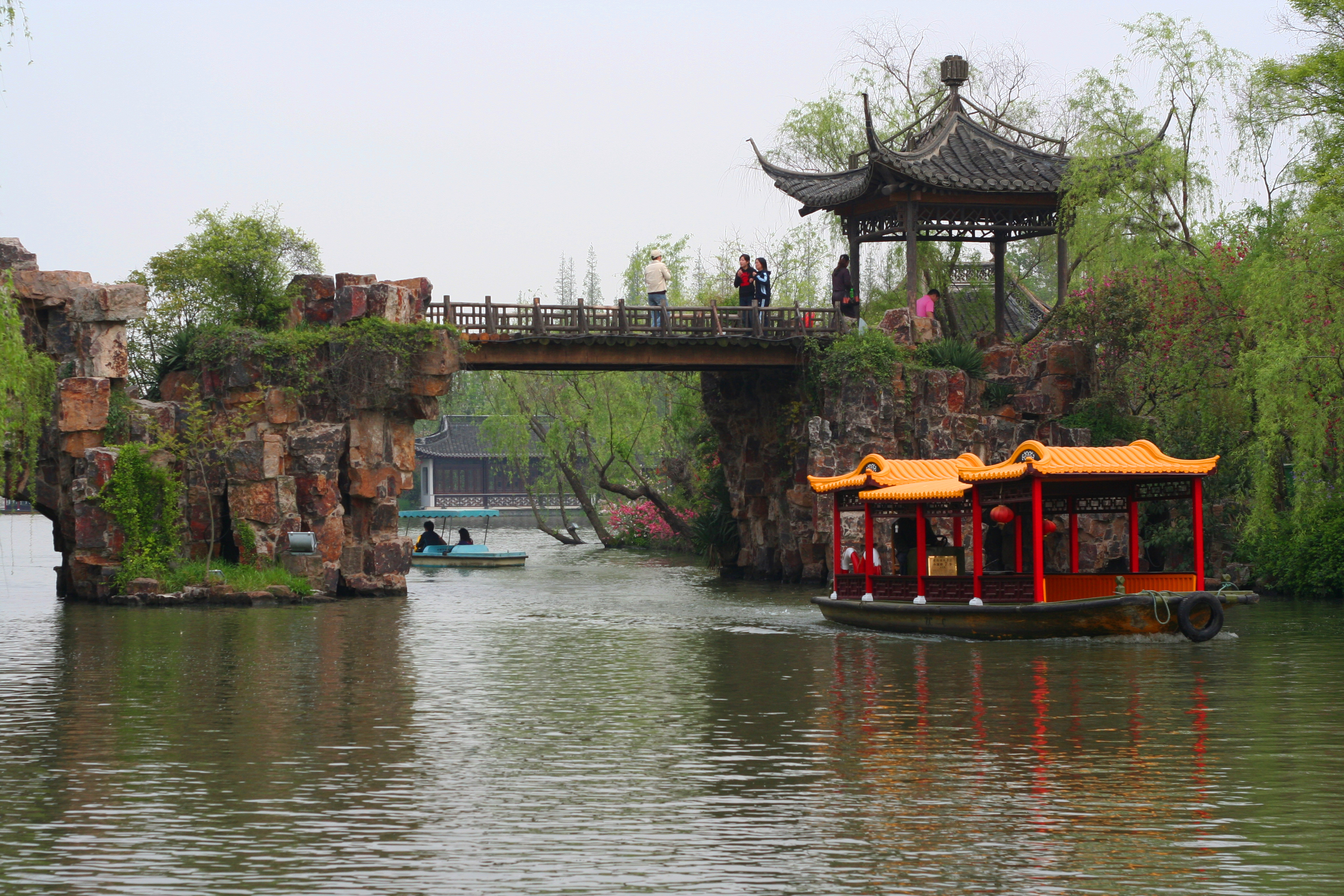Slender West Lake Park (Shouxihu Gongyuan) Gardenvisit.com