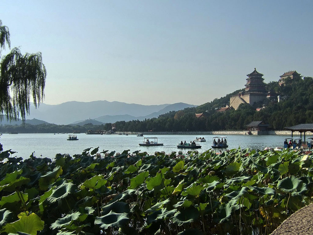Summer Palace (I Ho Yuan or Yi He Yuan) Kit Logan