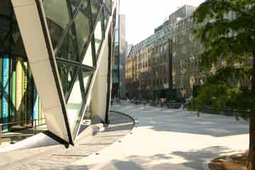 Swiss re plaza1