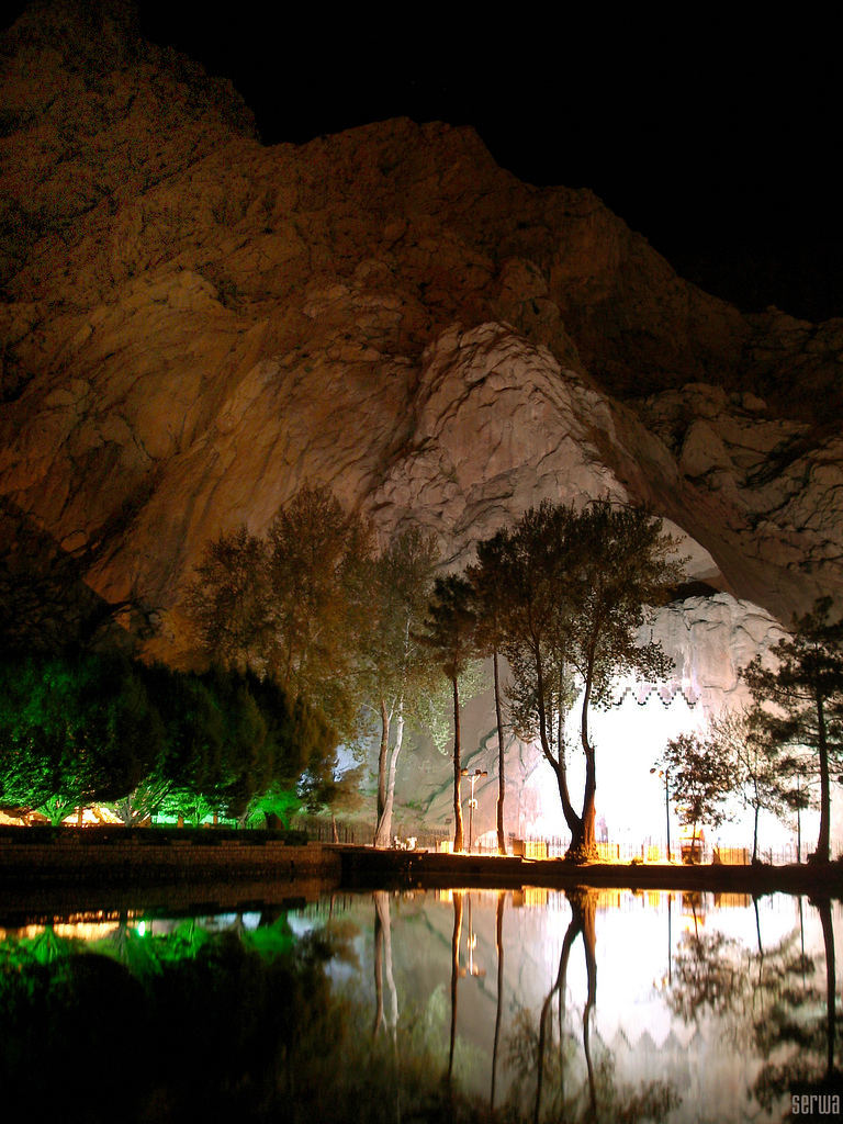 Taq-e Bostan