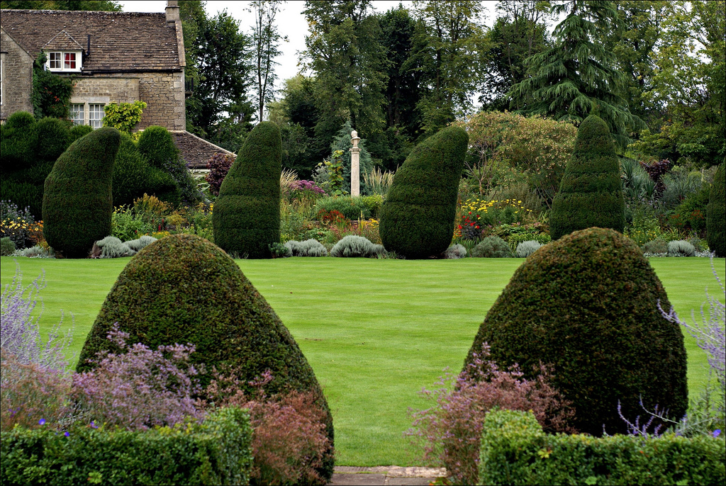 The Courts Garden Howard