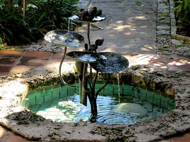 Fountain, The Kampong