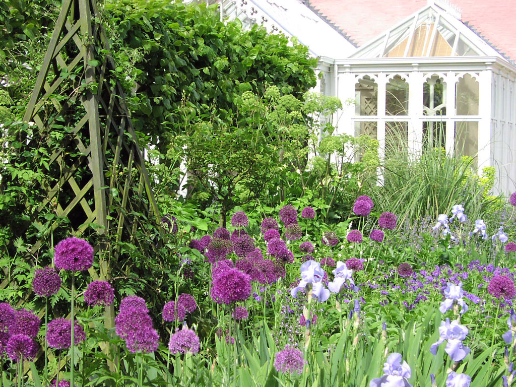 Toddington Manor Garden, Beds