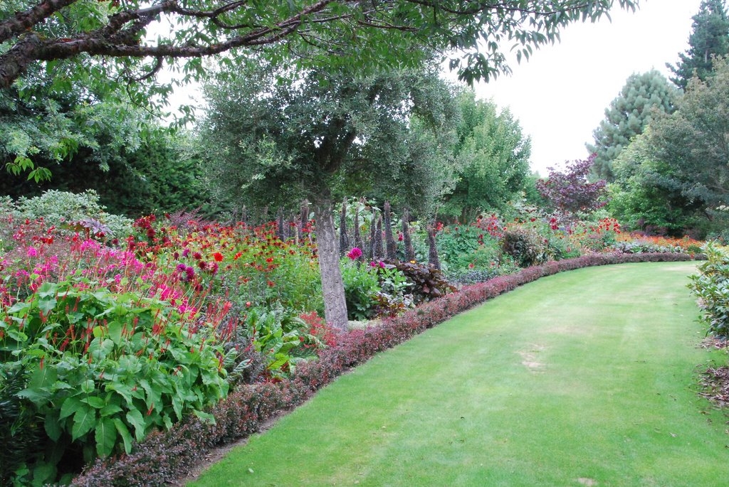 Red Border, Trott's Garden