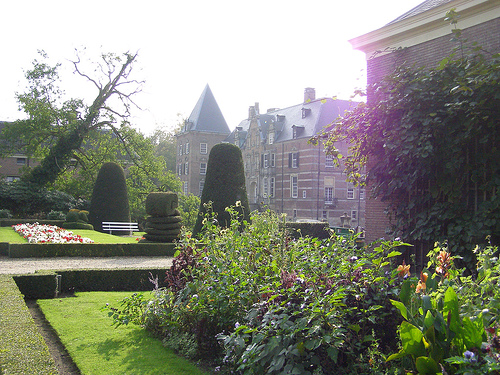 Twickel Castle Garden