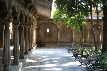 Udaipur city palace2