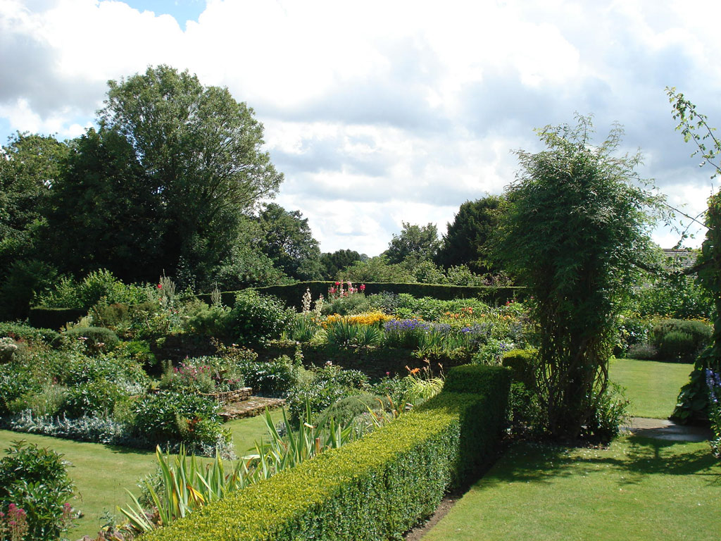 Upton Grey, 2009