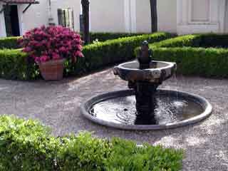 Villa giulia fountain1