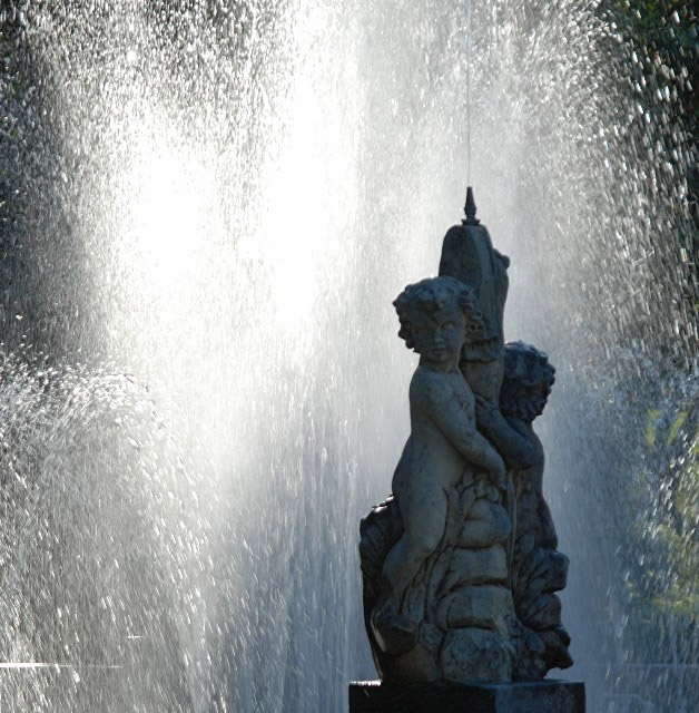 Fountain at Villa Taranto
