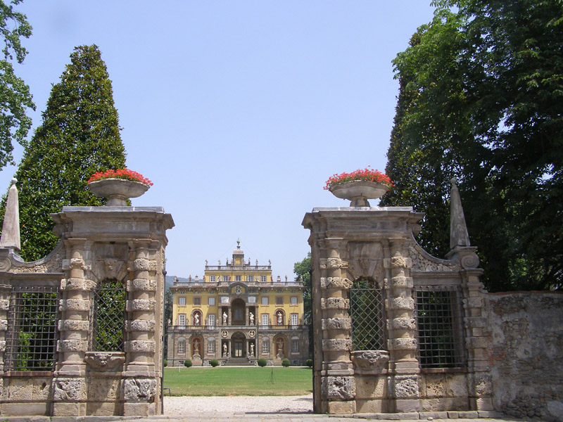 Entrance, Villa Torrigiani Garden
