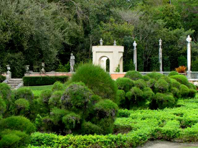Vizcaya Gardens, February