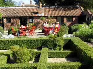 West green garden2
