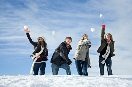 snowball-fight.jpg