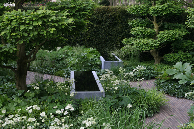 The Laurent-Perrier Garden, designed by Tom Stuart-Smith