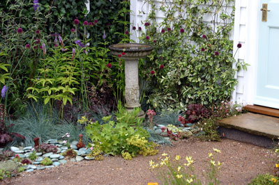 Full Frontal, designed by Heidi Harvey & Fern Alder, Hampton Court Palace Flower Show 2007